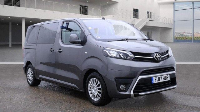 TOYOTA PROACE VERSO