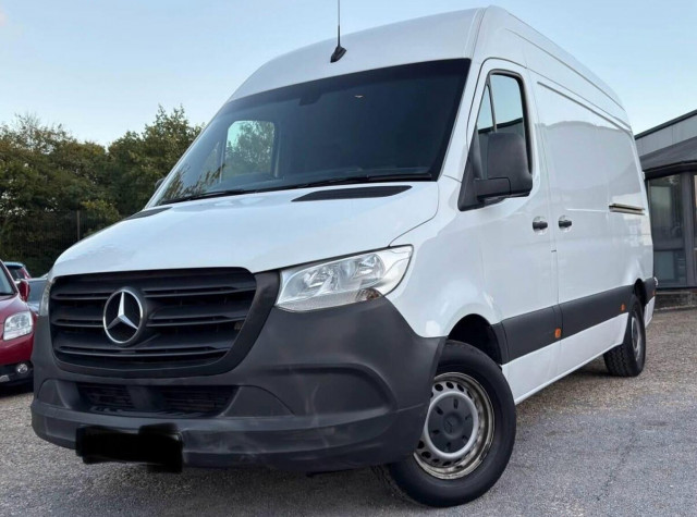MERCEDES-BENZ SPRINTER