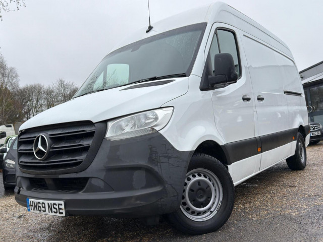 MERCEDES-BENZ SPRINTER