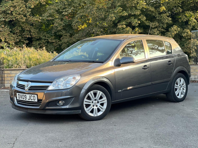 VAUXHALL ASTRA