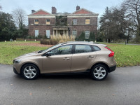 VOLVO V40 CROSS COUNTRY