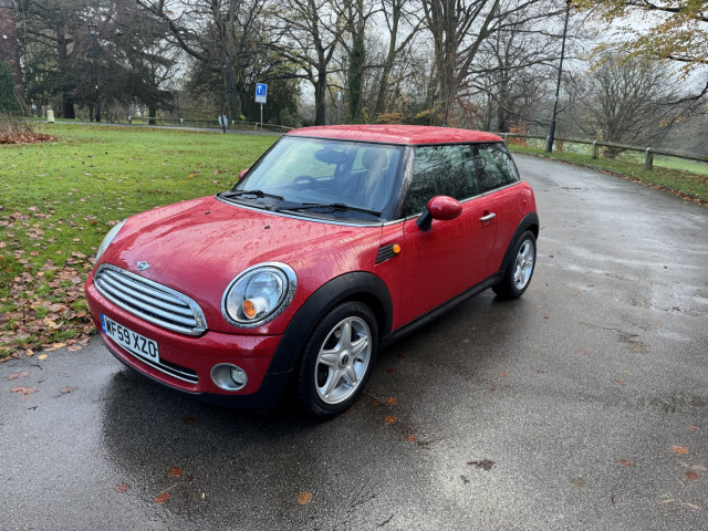 MINI HATCH