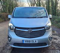 VAUXHALL VIVARO