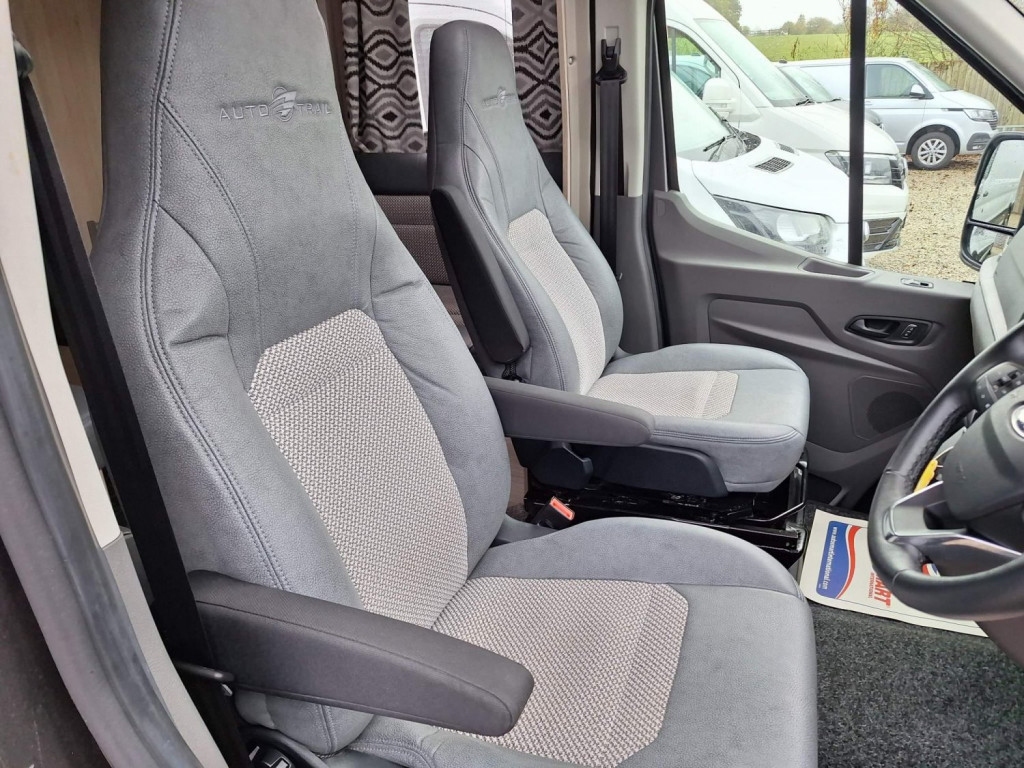 AUTO-TRAIL F-LINE F74