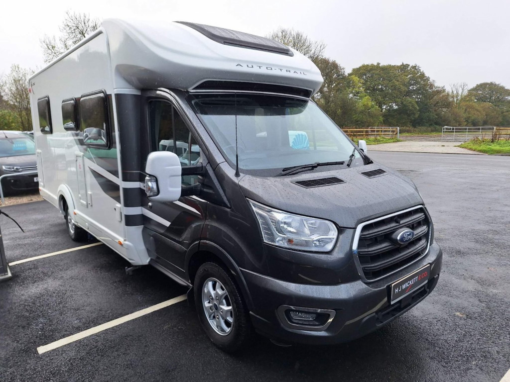 AUTO-TRAIL F-LINE F74