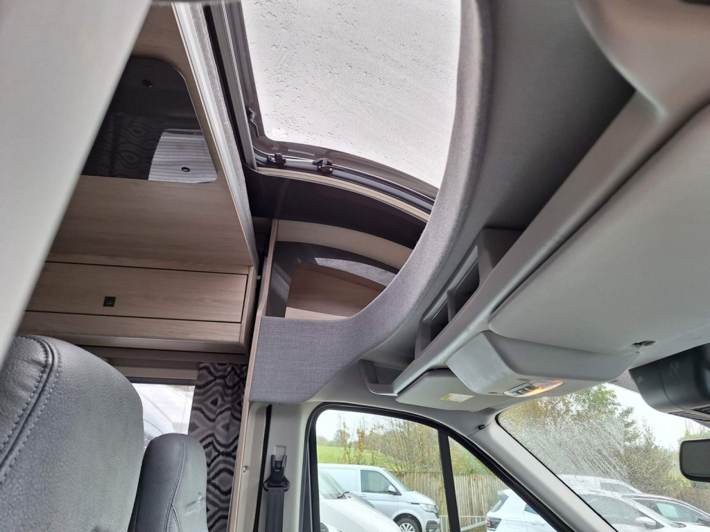 AUTO-TRAIL F-LINE F74