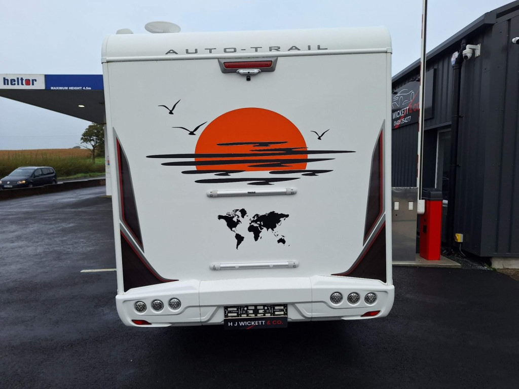 AUTO-TRAIL F-LINE F74