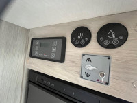 AUTO-TRAIL F-LINE F74