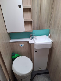 AUTO-TRAIL F-LINE F74