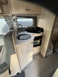 AUTO-TRAIL F-LINE F74