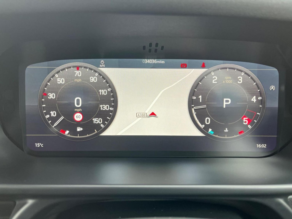 LAND ROVER DEFENDER 110