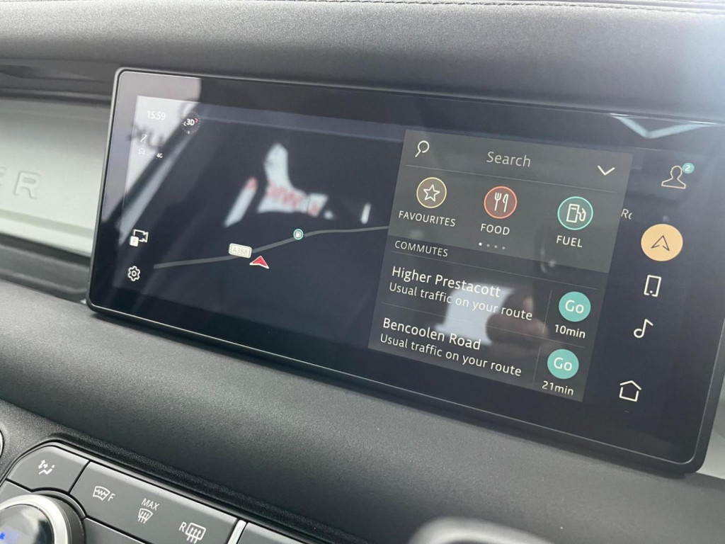 LAND ROVER DEFENDER 110