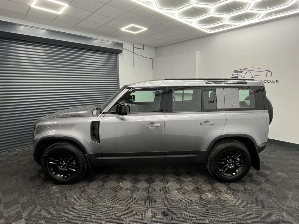 LAND ROVER DEFENDER 110