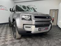 LAND ROVER DEFENDER 110