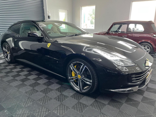 FERRARI GTC4LUSSO