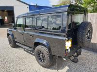 LAND ROVER DEFENDER 110