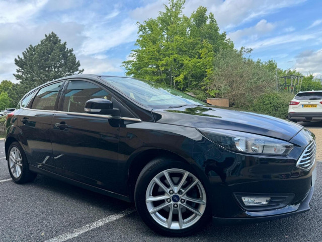 FORD FOCUS 1.0T EcoBoost Zetec Euro 6 (s/s) 5dr