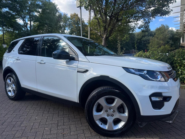 LAND ROVER DISCOVERY SPORT 2.0 TD4 Pure Edition 4WD Euro 6 (s/s) 5dr (5 Seat)