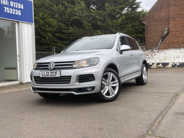VOLKSWAGEN TOUAREG
