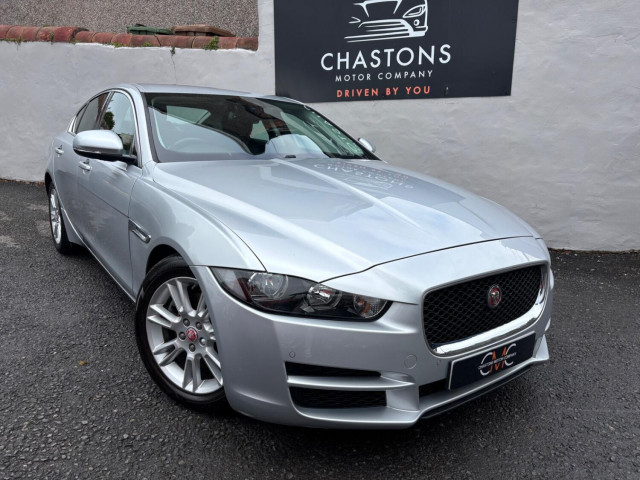 JAGUAR XE