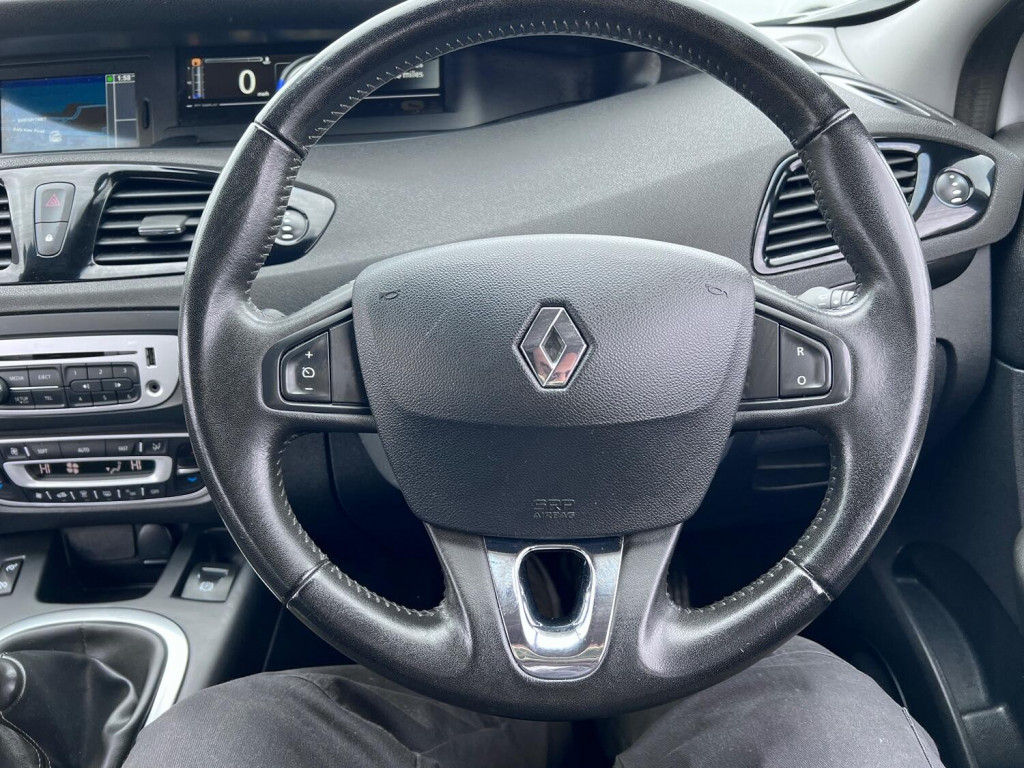 RENAULT GRAND SCENIC