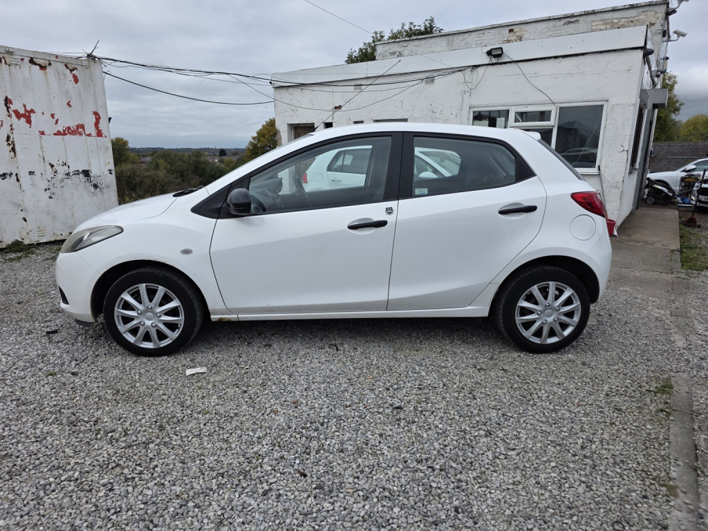 MAZDA MAZDA2