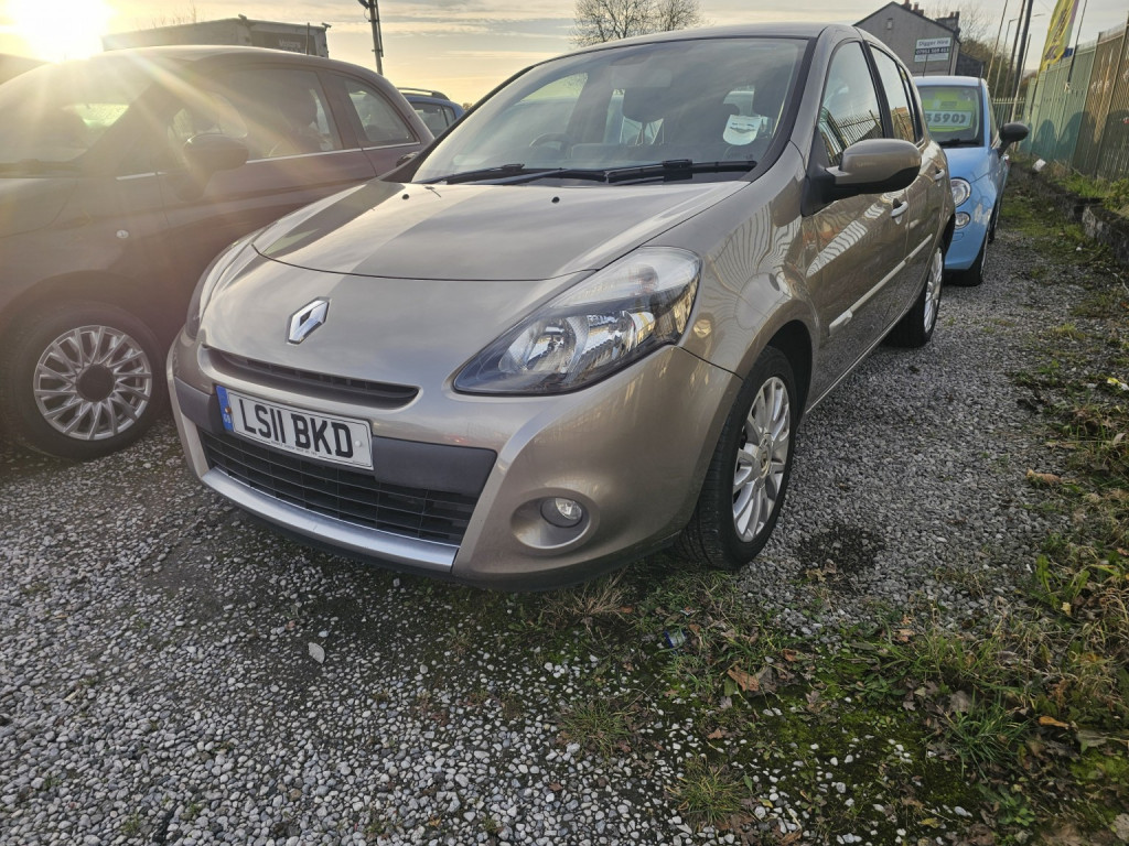 RENAULT CLIO