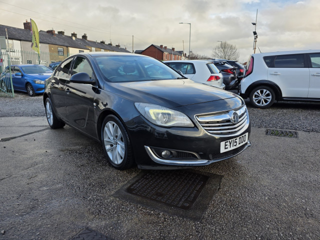 VAUXHALL INSIGNIA