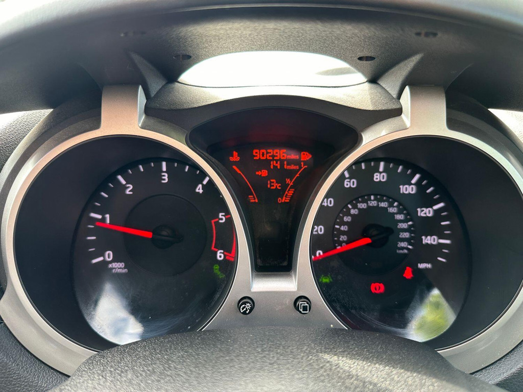 NISSAN JUKE