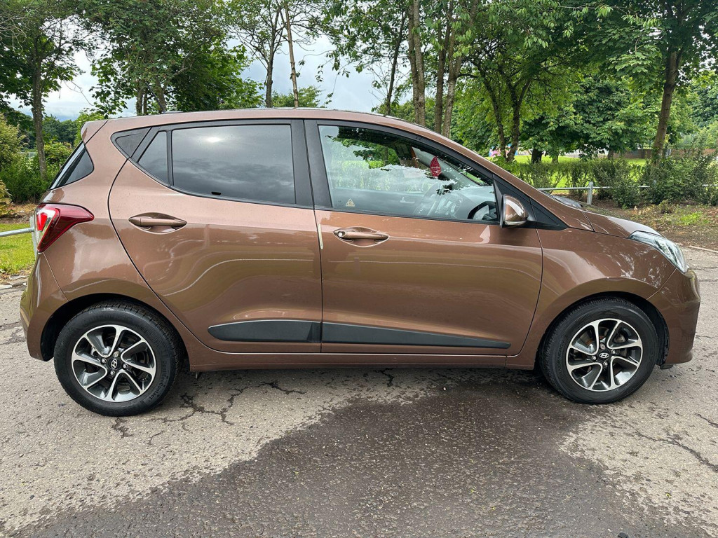 HYUNDAI I10
