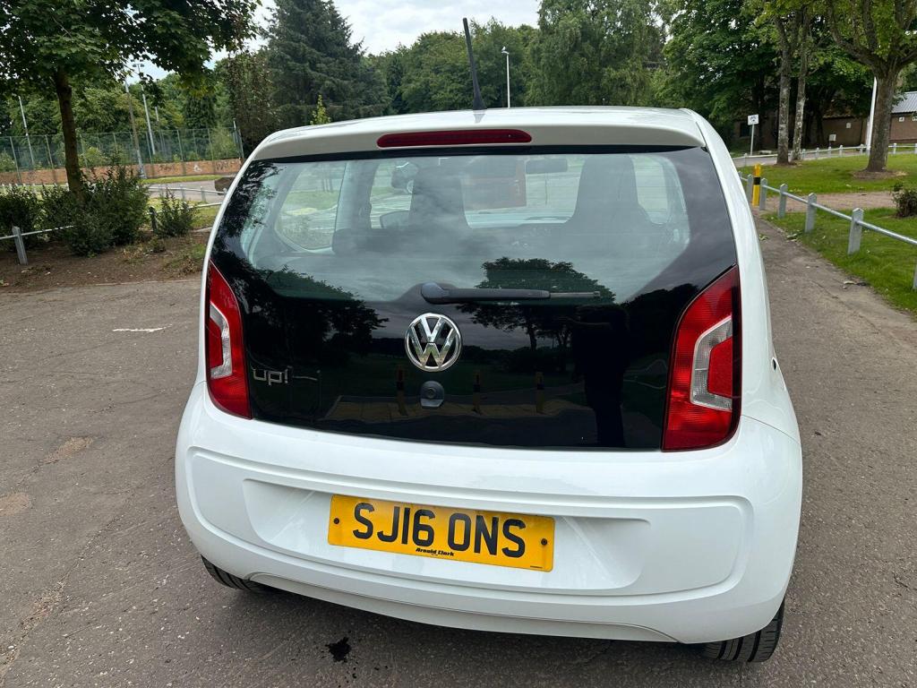 VOLKSWAGEN UP