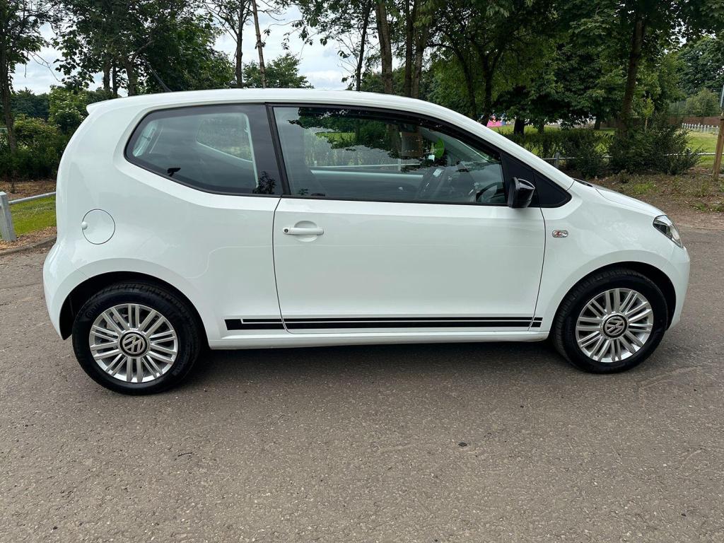 VOLKSWAGEN UP