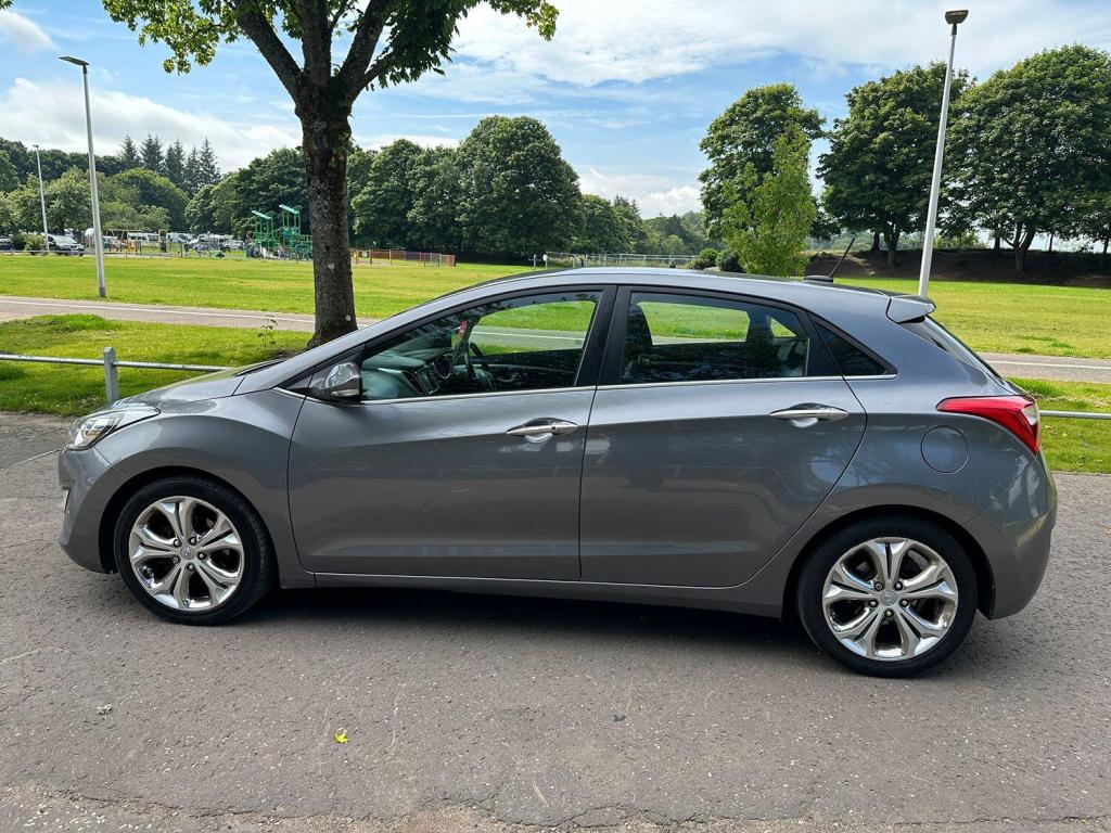 HYUNDAI I30