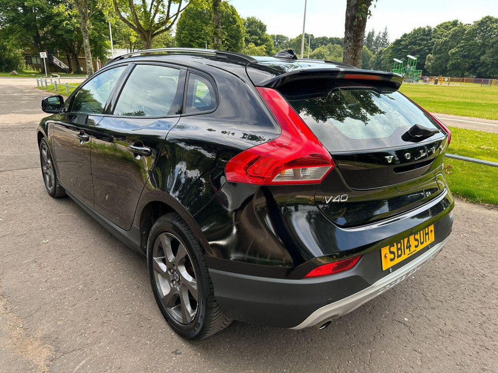 VOLVO V40 CROSS COUNTRY