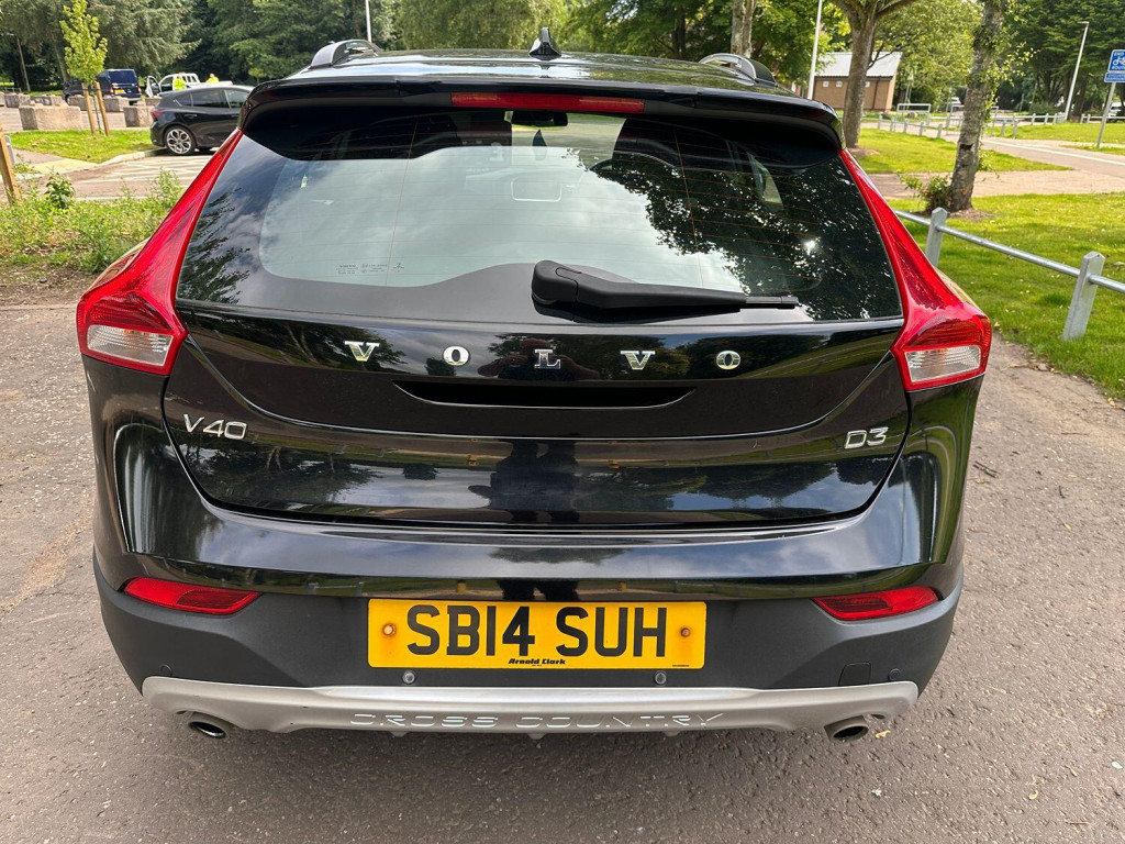 VOLVO V40 CROSS COUNTRY