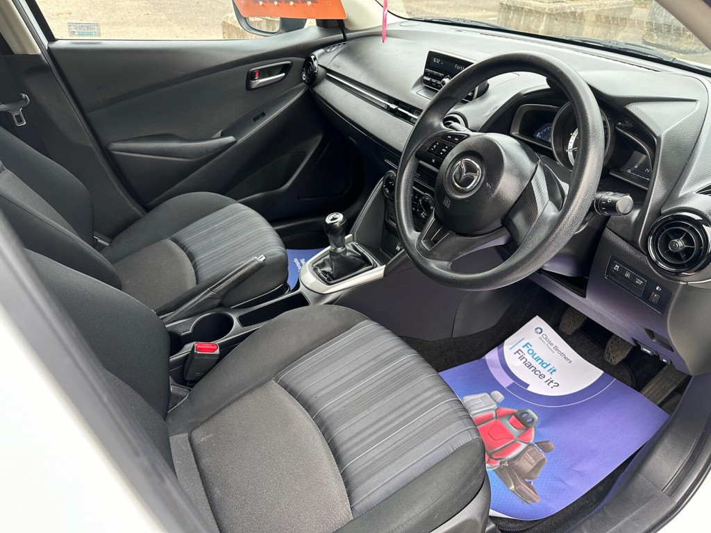 MAZDA MAZDA2