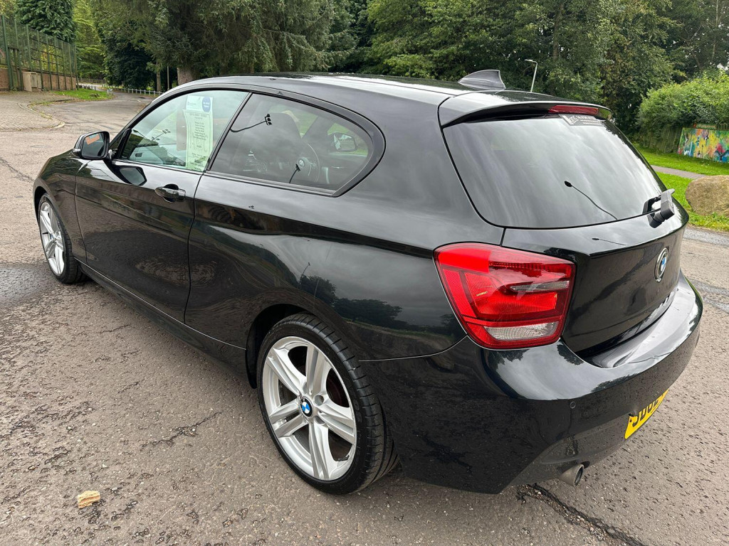 BMW 1 SERIES