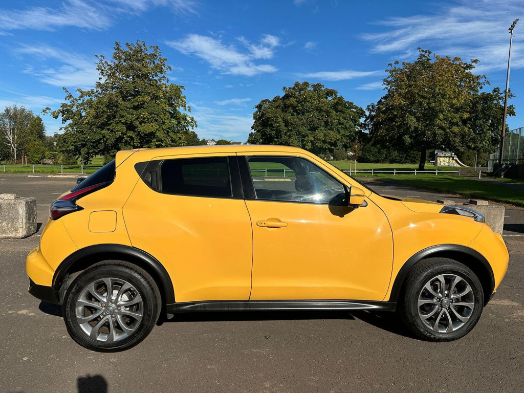 NISSAN JUKE