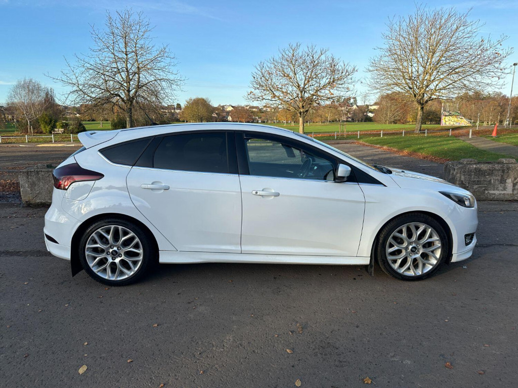 FORD FOCUS