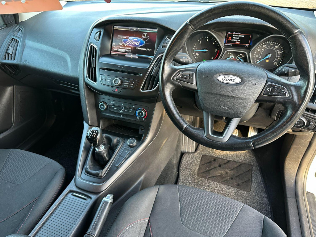 FORD FOCUS