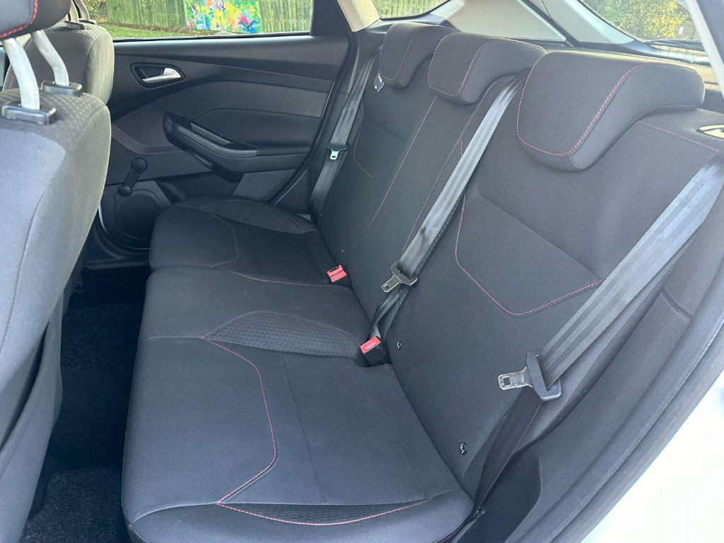 FORD FOCUS