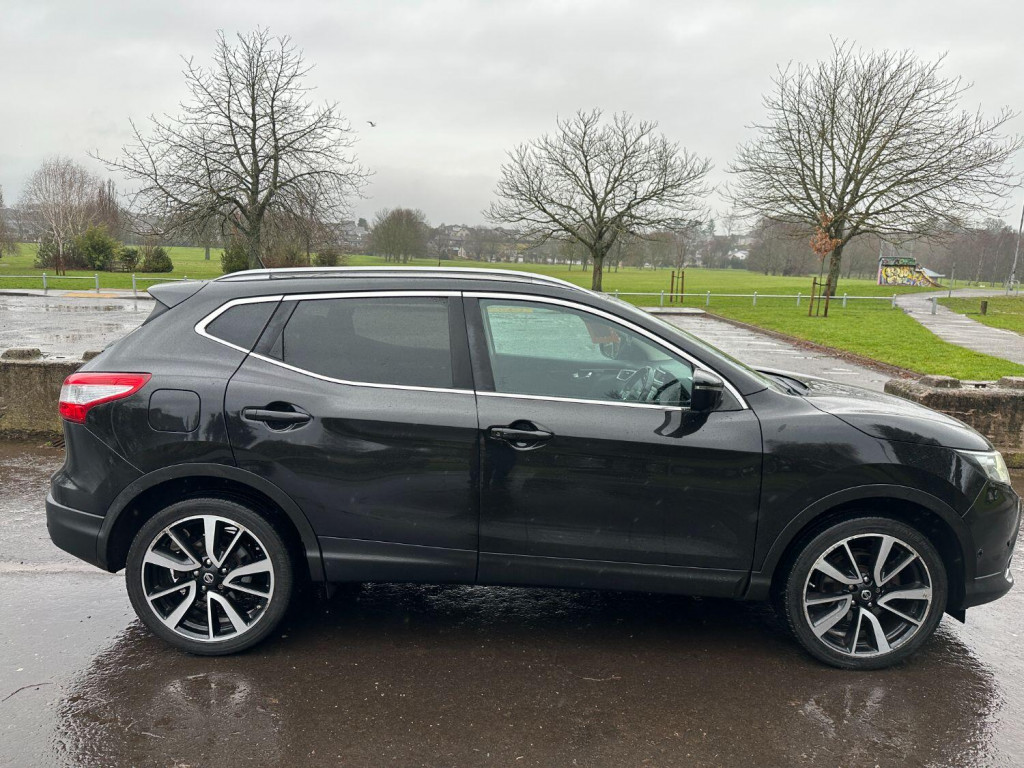 NISSAN QASHQAI
