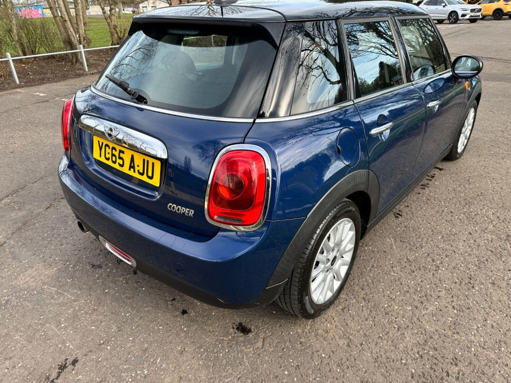 MINI HATCH