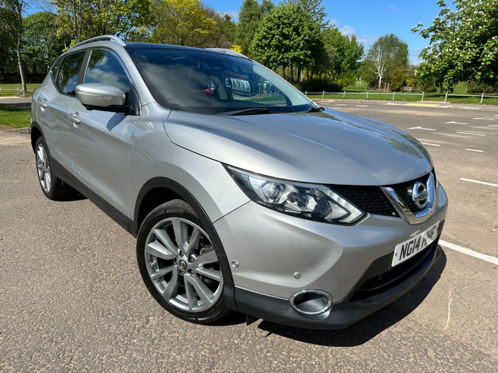 View NISSAN QASHQAI 1.5 dCi Tekna