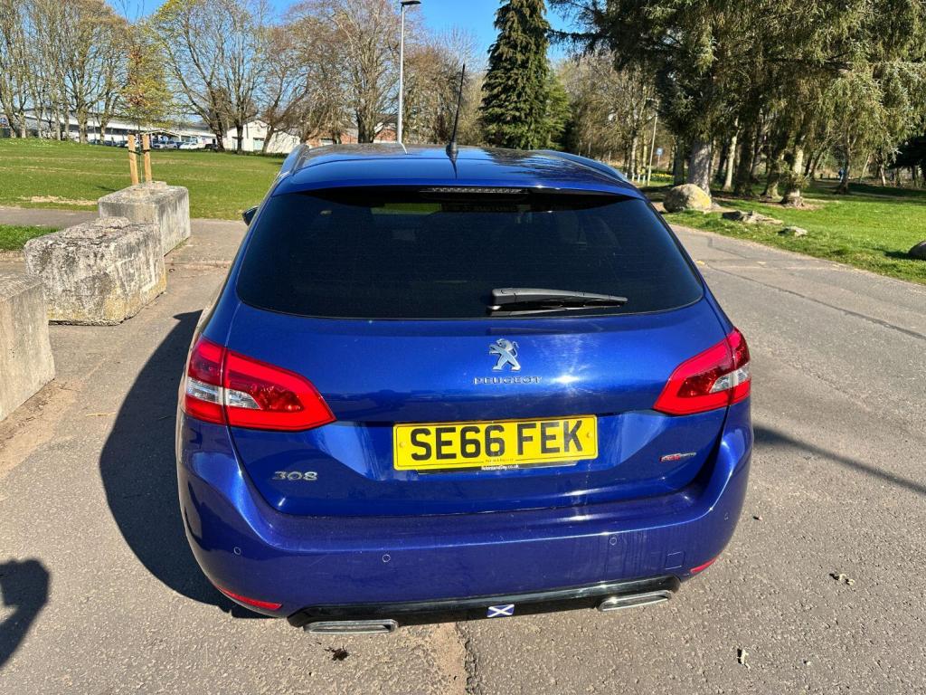 PEUGEOT 308