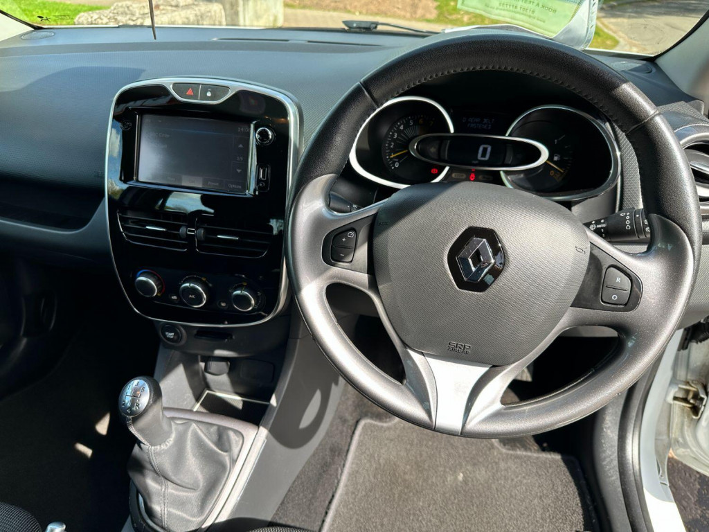 RENAULT CLIO
