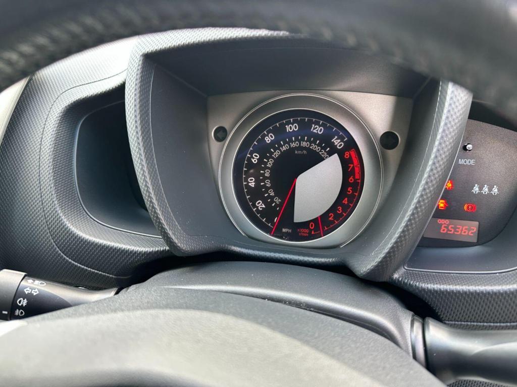 TOYOTA URBAN CRUISER