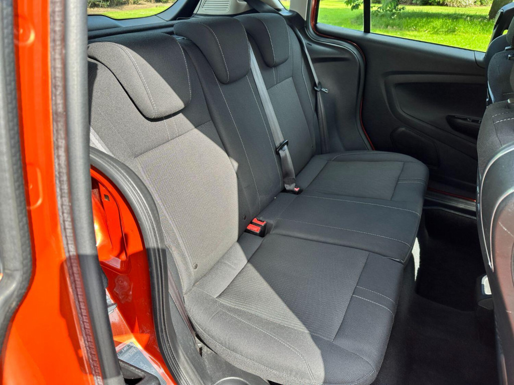 FORD B-MAX