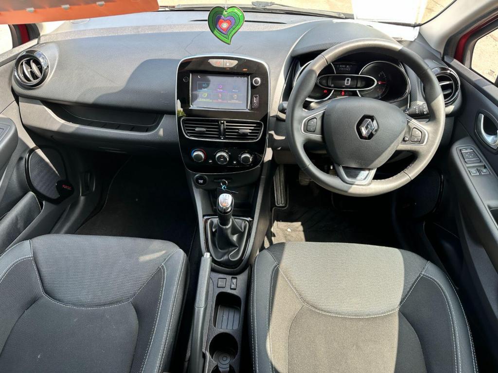 RENAULT CLIO