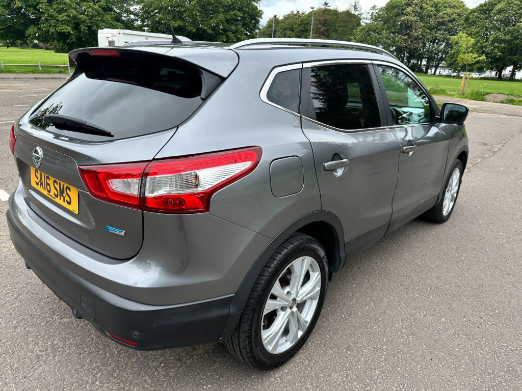 NISSAN QASHQAI
